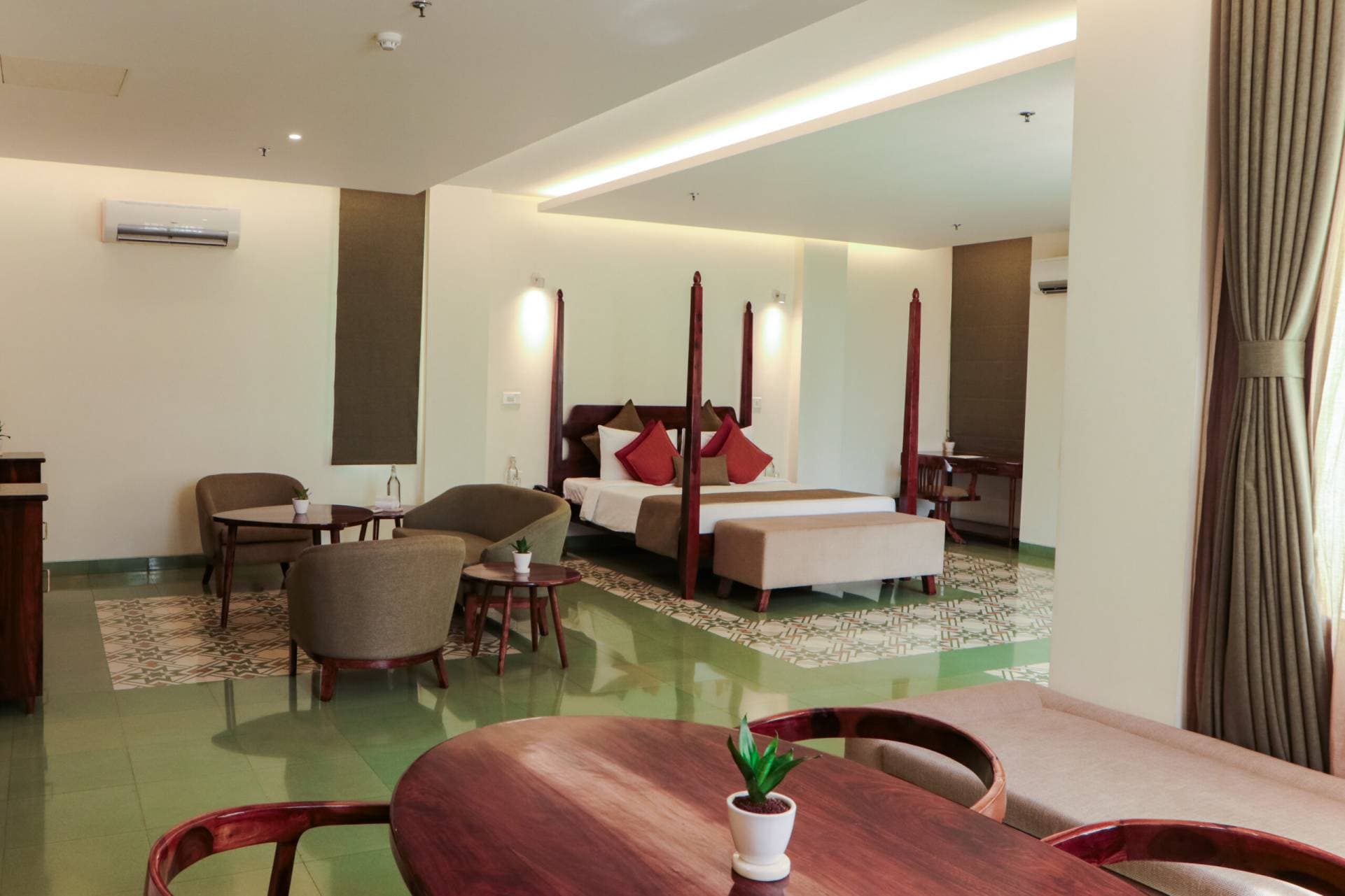 /naad-suite-with-private-terrace-garden/IMG_8019-copy-scaled.jpg